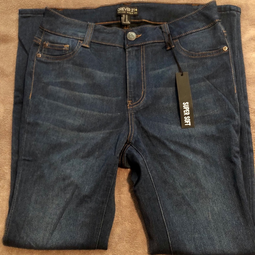 NWT Medium Wash Skinny Jeans Forever 21 Plus